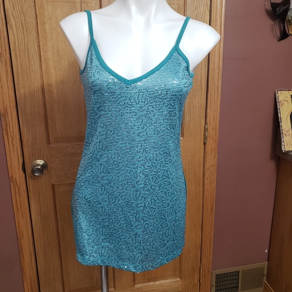 Vanity Teal Sequin Tank Size Large - Picture 2 of 5